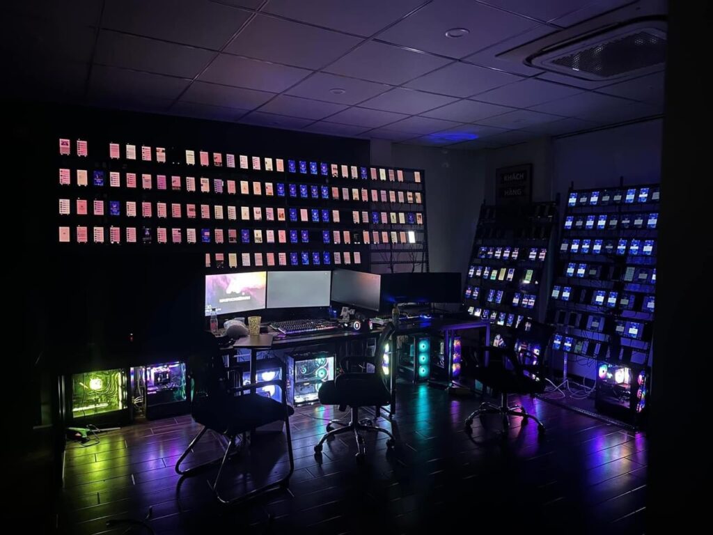 hệ thống click ảo phone farm